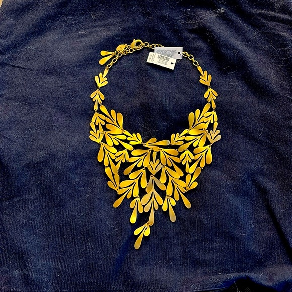 NEW Gold bib necklace - Picture 1 of 4